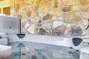 Smoky Mtn Views: Spacious Home Near Nat'l Park!