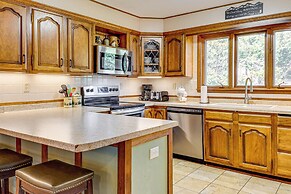 Smoky Mtn Views: Spacious Home Near Nat'l Park!