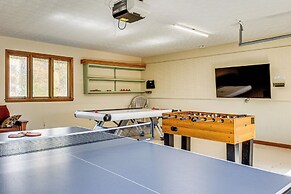 Smoky Mtn Views: Spacious Home Near Nat'l Park!