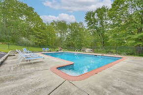 Hudson Valley Retreat w/ Pool Near Greenwood Lake