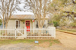 Walk to Main Street: Cottage w/ Deck in Bandera!