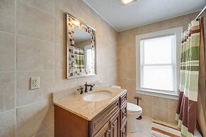 11 Mi to Dtwn Cleveland: Family Home w/ Yard