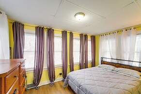 11 Mi to Dtwn Cleveland: Family Home w/ Yard