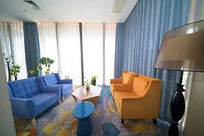 Zhong Zhou Elegance Hotel