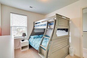 1 Mi to Ocean: Modern Carolina Beach Townhome