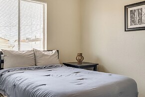 2 Mi to Dtwn & Chase Field: Condo w/ City View!