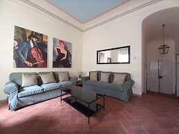 Moro in Firenze With 4 Bedrooms and 2 Bathrooms