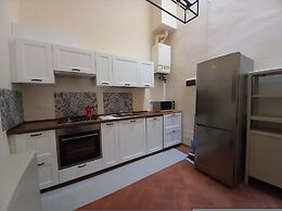 Moro in Firenze With 4 Bedrooms and 2 Bathrooms