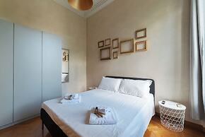 JOIVY Window on the Tevere