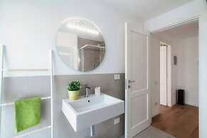 Cozy JOIVY Suite 3 with parking