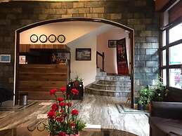 The Narayani Continental Hotel