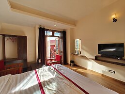 The Narayani Continental Hotel