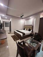 Hotel Mauji's Legacy