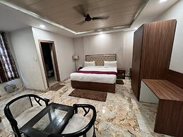 Hotel Mauji's Legacy