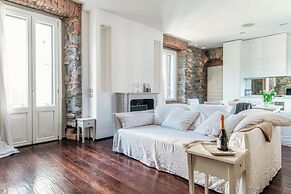 Stunning Central Como apt by JOIVY