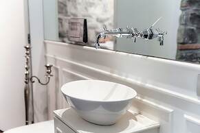 Stunning Central Como apt by JOIVY