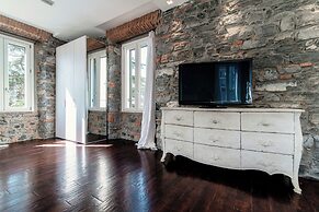 Stunning Central Como apt by JOIVY