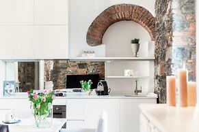 Stunning Central Como apt by JOIVY