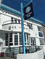 The Yacht Inn