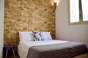 Theater Luxury Apartment