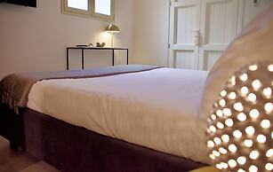 Theater Luxury Apartment