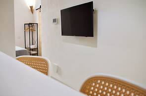 Theater Luxury Apartment