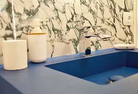 Theater Luxury Apartment