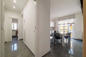 JOIVY Delightful 3-bed Flat with Balcony