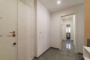 JOIVY Delightful 3-bed Flat with Balcony