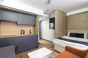 Nomad Hub Istanbul Suit