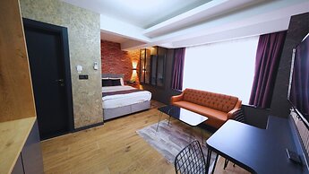 Nomad Hub Istanbul Suit