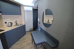 Nomad Hub Istanbul Suit