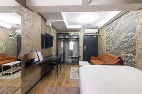 Nomad Hub Istanbul Suit