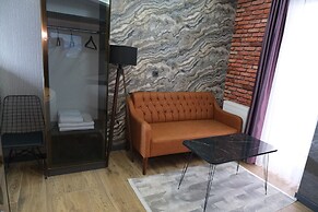 Nomad Hub Istanbul Suit