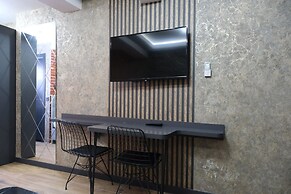 Nomad Hub Istanbul Suit