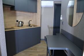 Nomad Hub Istanbul Suit