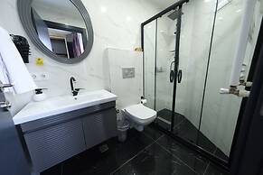 Nomad Hub Istanbul Suit