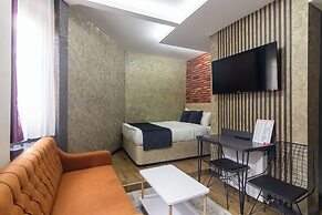 Nomad Hub Istanbul Suit
