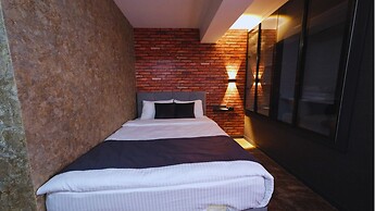 Nomad Hub Istanbul Suit