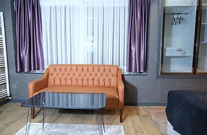 Nomad Hub Istanbul Suit