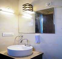 Vrindavan Dreams Hotel and Suites