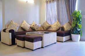 Vrindavan Dreams Hotel and Suites