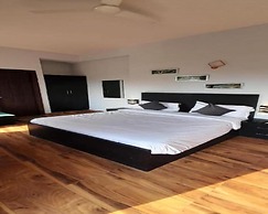 Vrindavan Dreams Hotel and Suites