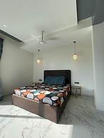 Amarjas DamTop Haven