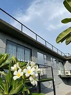 Amarjas DamTop Haven