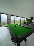 Amarjas DamTop Haven