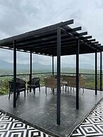 Amarjas DamTop Haven