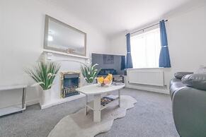 3 Bed-5 Guests-parking-garden