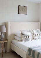 Luxury 5-bedroom Town House in Brook Green Central London