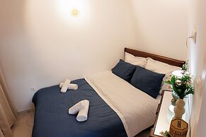 Kozani Central Nest - Homely Vibes